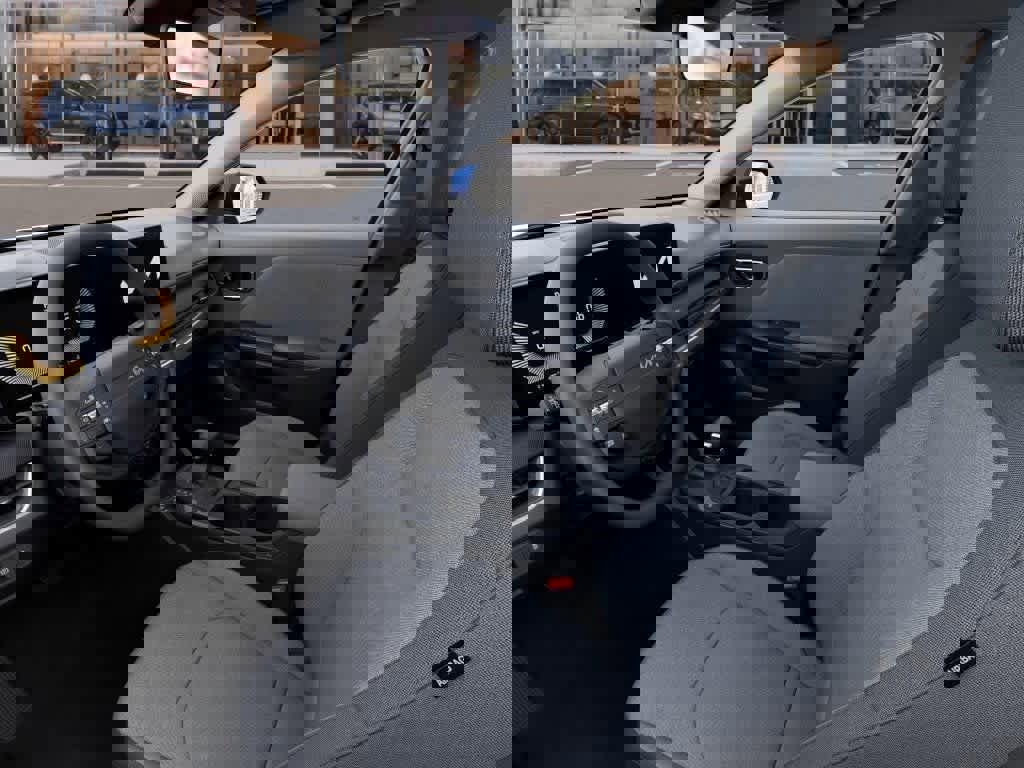 New 2025 Kia K4 LXS image 17