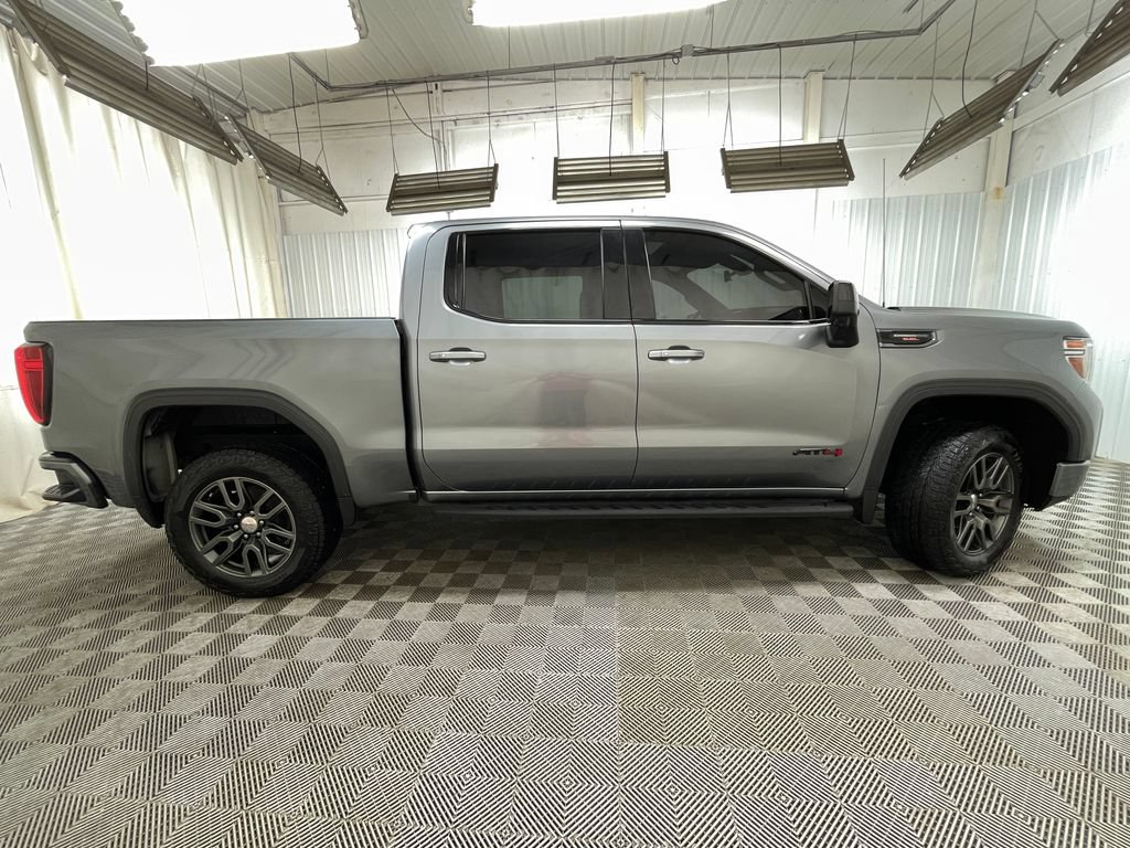 Certified 2022 GMC Sierra 1500 AT4 w/ AT4 Premium Package AWD/4WD image 23