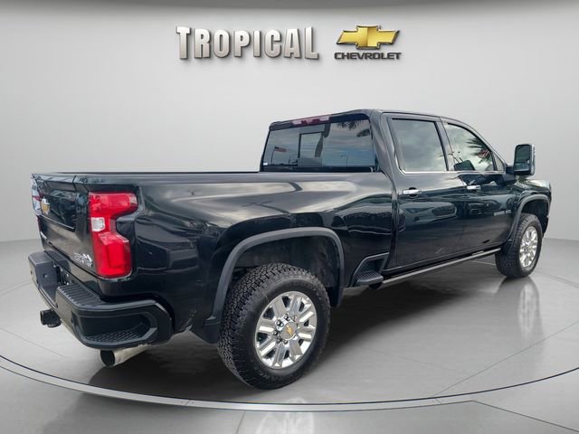 Used 2023 Chevrolet Silverado 2500 High Country w/ Z71 Off-Road Package image 5