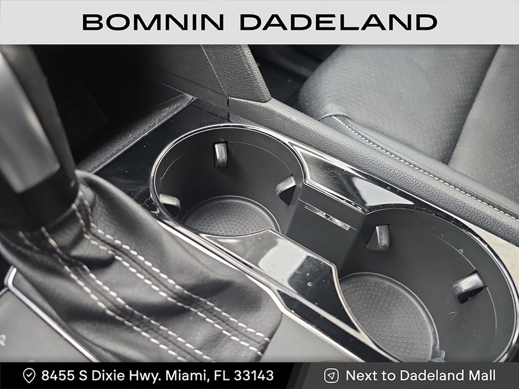 Used 2022 Volkswagen Atlas SEL R-Line image 27