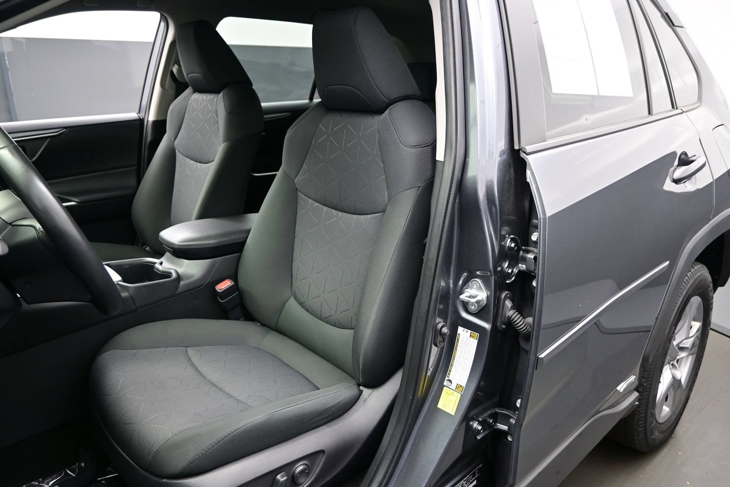 Used 2023 Toyota RAV4 XLE w/ XLE Grade Weather Package AWD/4WD image 12