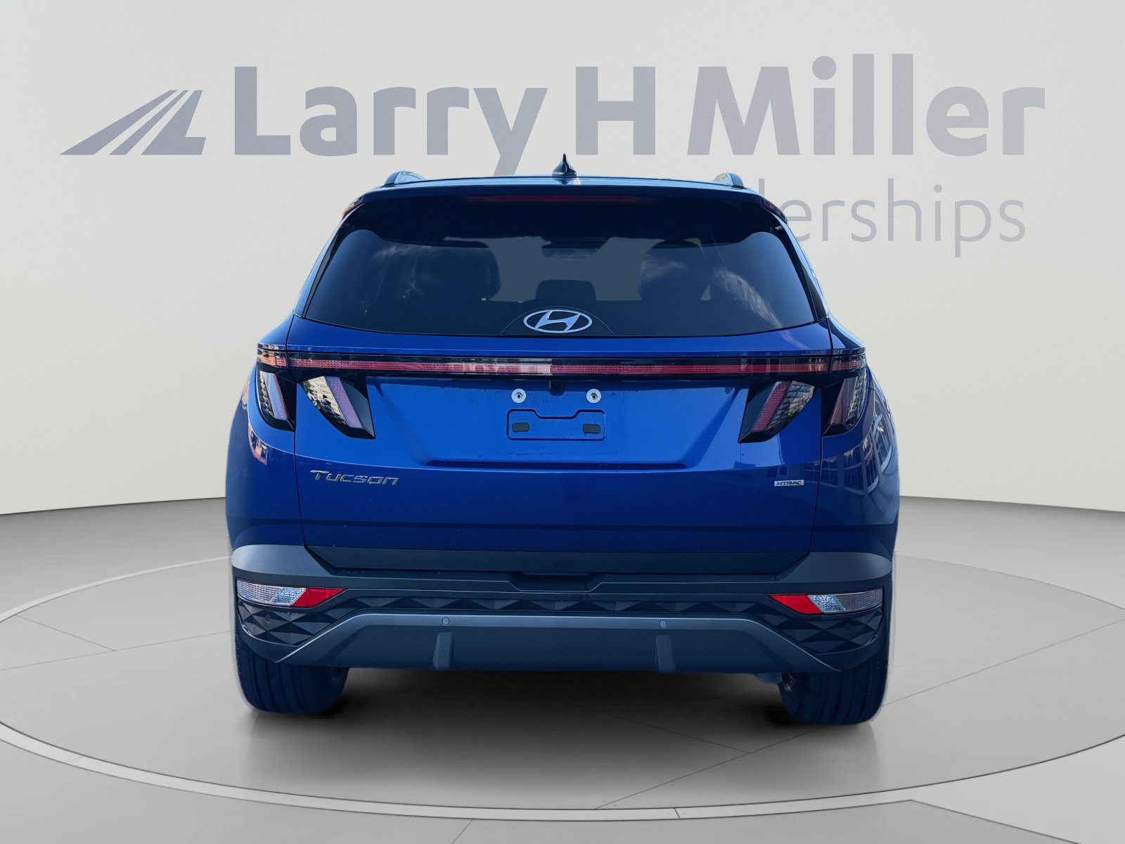 Certified 2024 Hyundai Tucson Limited AWD/4WD image 5