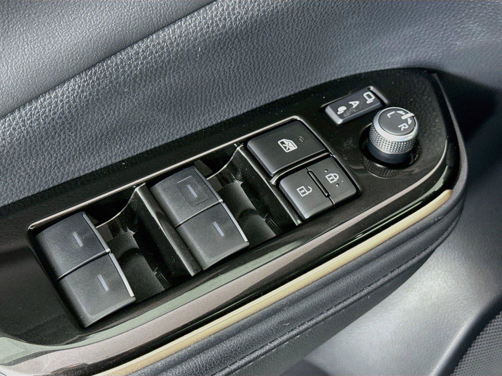 Certified 2026 Toyota Crown AWD/4WD image 27