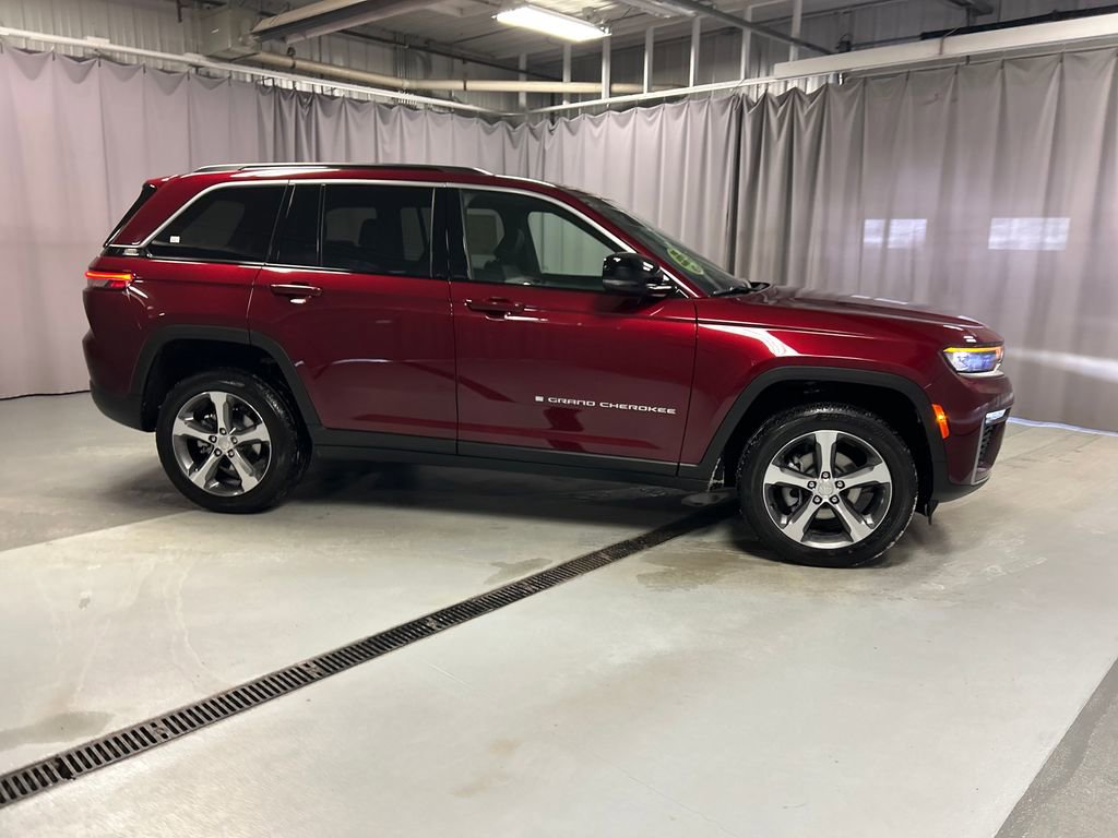 New 2026 Jeep Grand Cherokee Limited image 8