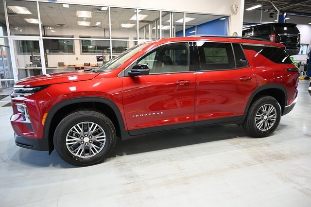 New 2026 Chevrolet Traverse LT w/ LPO, Floor Liner Package image 7