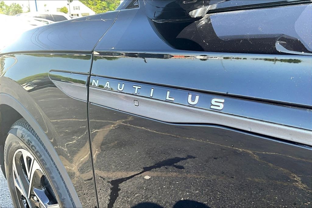 New 2026 Lincoln Nautilus Premier w/ Equipment Group 102A AWD/4WD image 9
