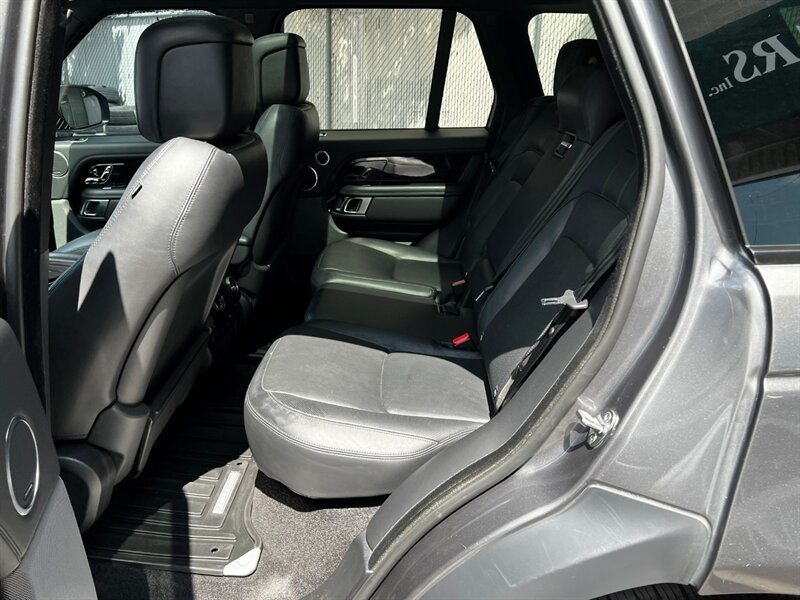 Used 2019 Land Rover Range Rover Supercharged AWD/4WD image 21