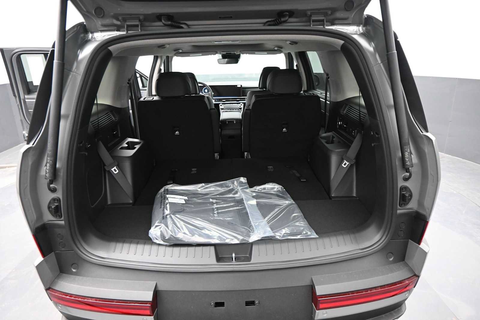 New 2027 Hyundai Santa Fe Limited AWD/4WD image 13