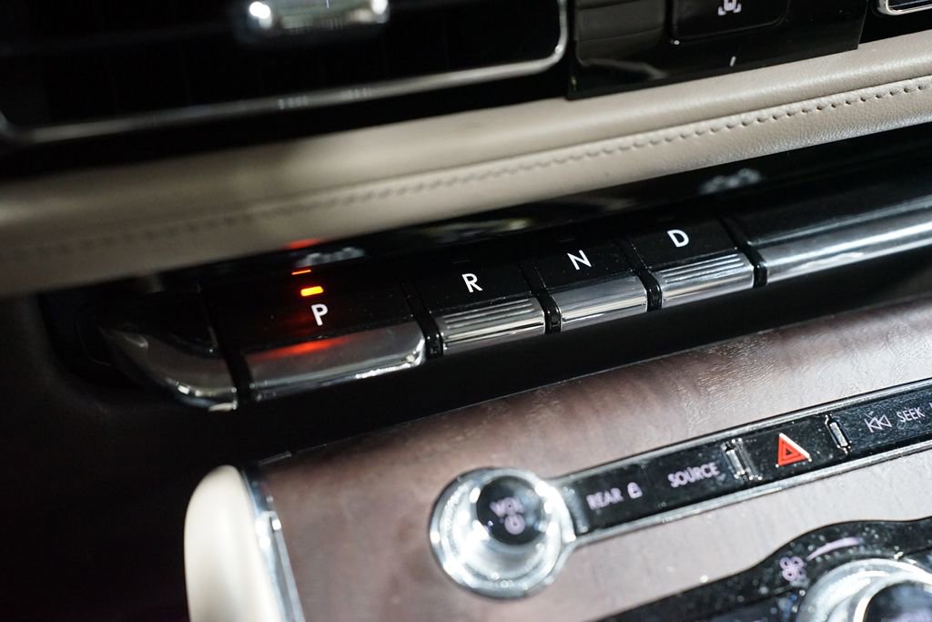 Used 2022 Lincoln Aviator Grand Touring w/ Equipment Group 301A image 25