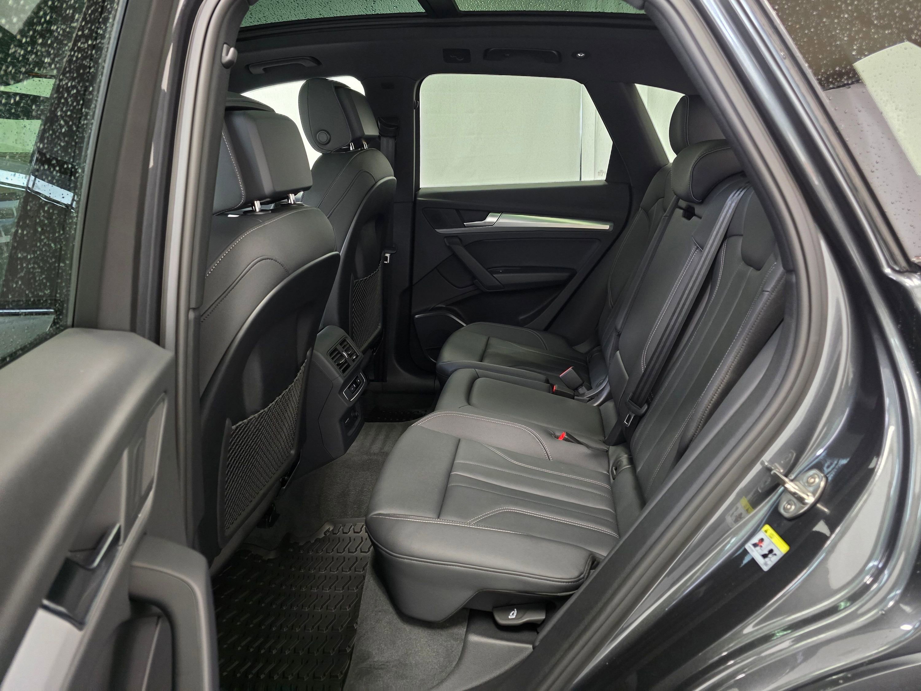 Certified 2025 Audi Q5 2.0T Premium w/ Convenience Plus Package image 19