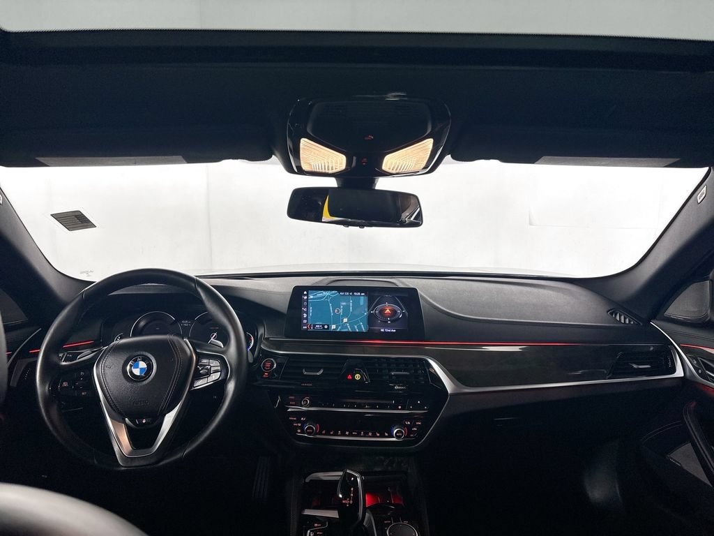 Used 2017 BMW 540i RWD image 12
