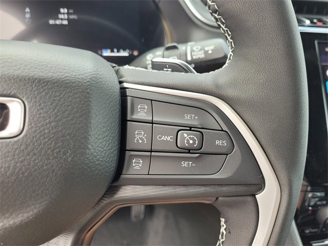 New 2025 Jeep Grand Cherokee Laredo image 31