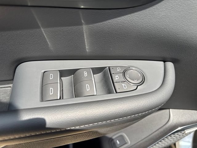 Used 2025 Buick Enclave Sport Touring w/ Power Package FWD image 9