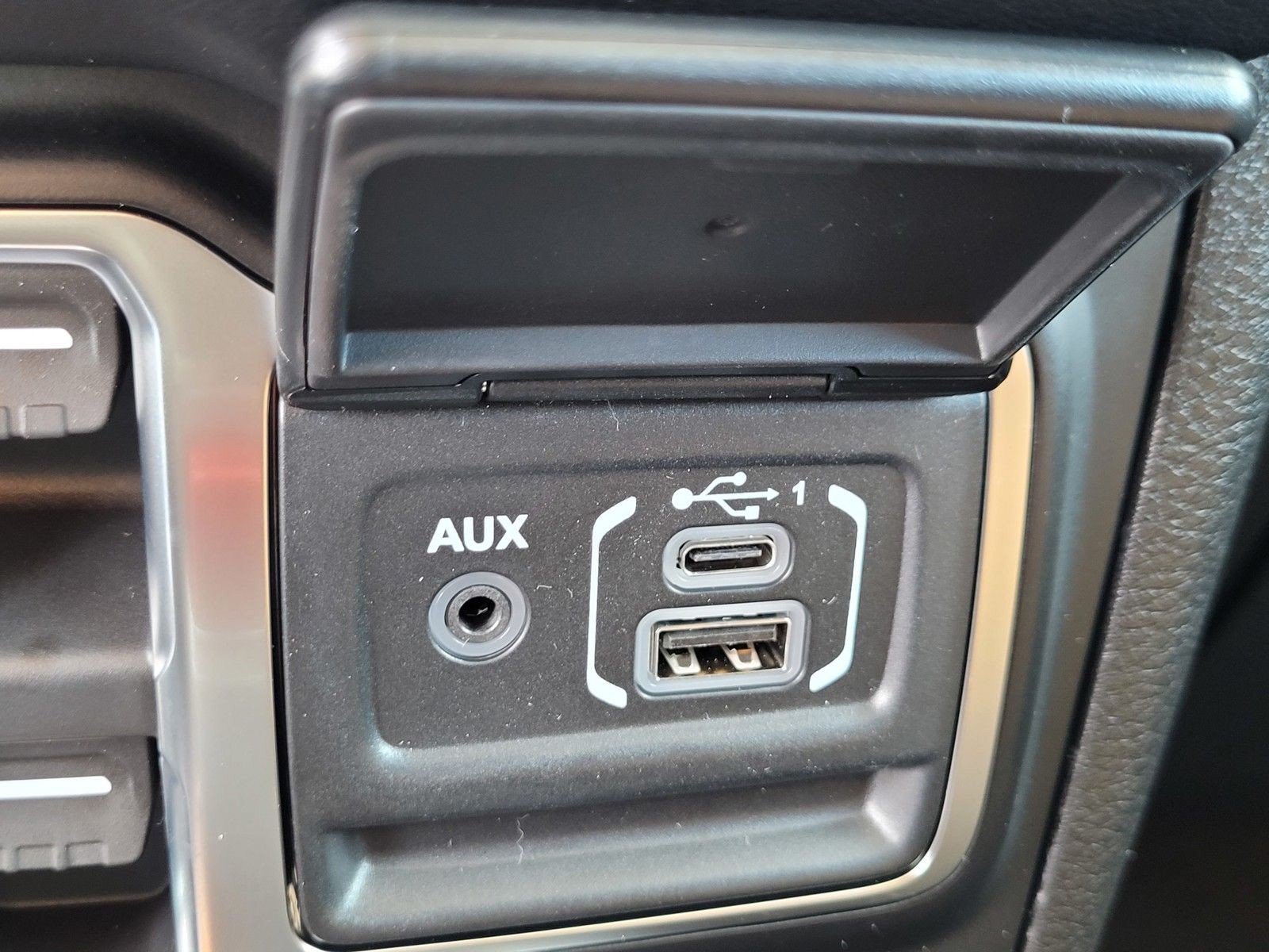 New 2026 Jeep Gladiator Mojave AWD/4WD image 19