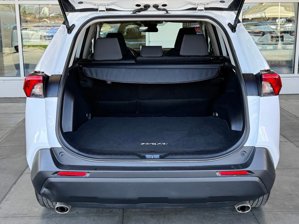 Certified 2025 Toyota RAV4 XLE FWD image 16