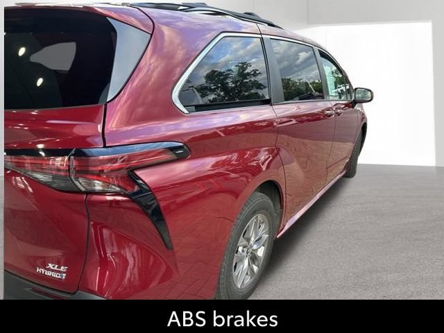 Certified 2021 Toyota Sienna XLE w/ XLE Plus Package FWD image 10