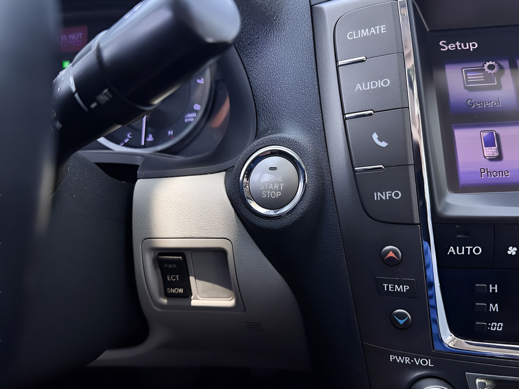 Used 2013 Lexus IS 250 w/ Premium Pkg Value Edition RWD image 14