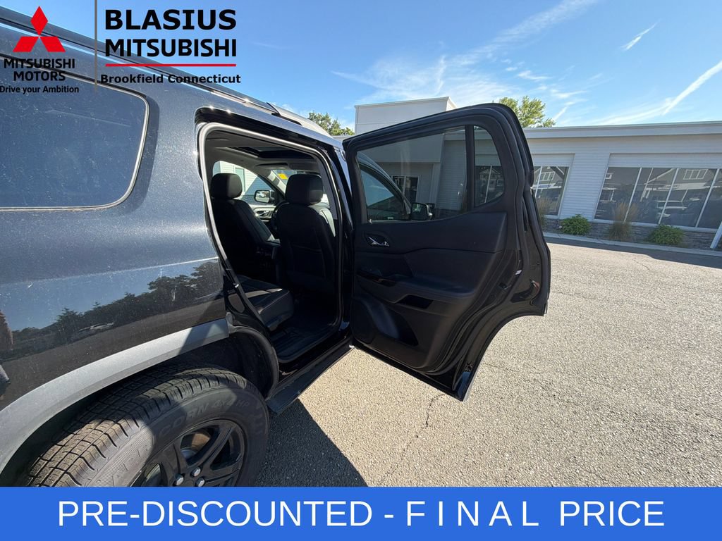 Used 2023 GMC Acadia AT4 w/ GMC Pro Grade Package AWD/4WD image 34