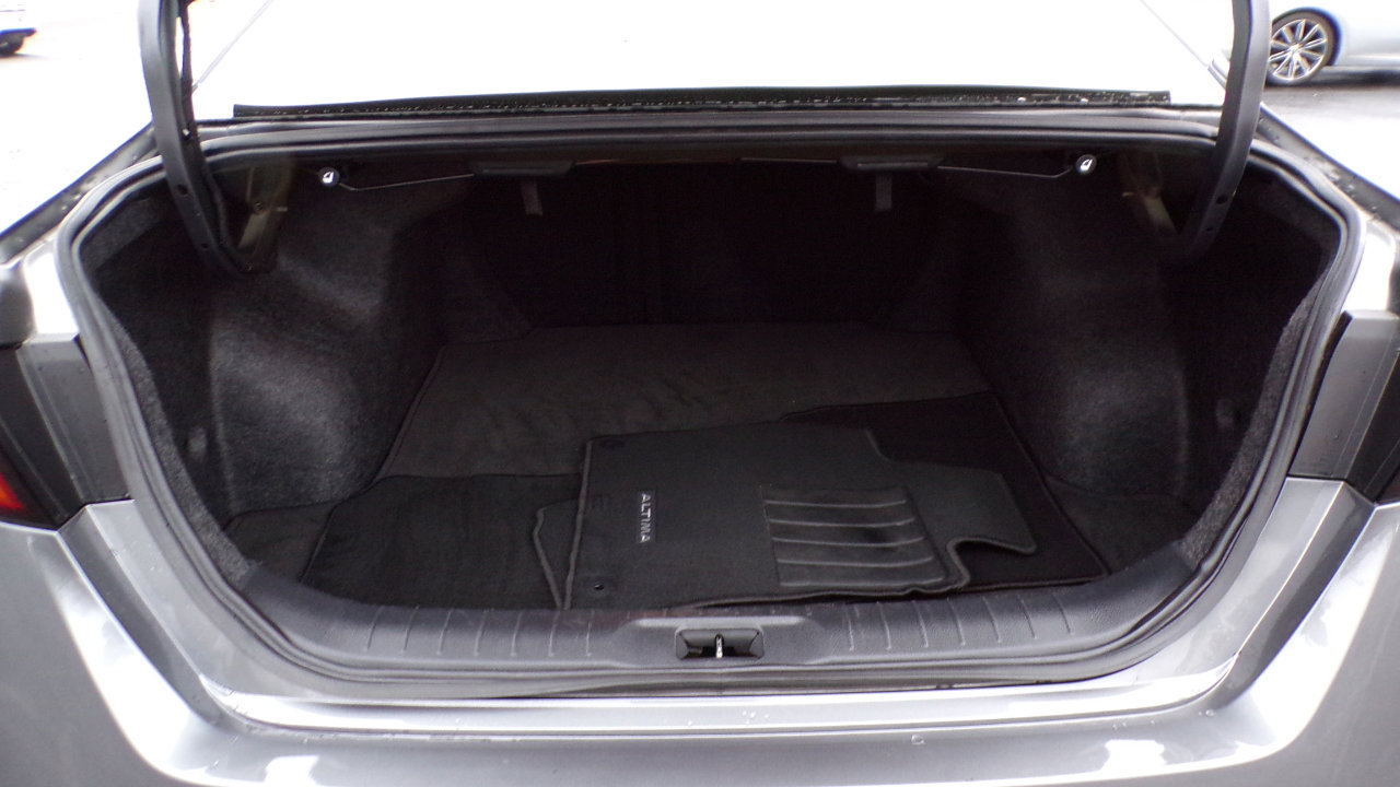 Used 2024 Nissan Altima 2.5 SV image 27