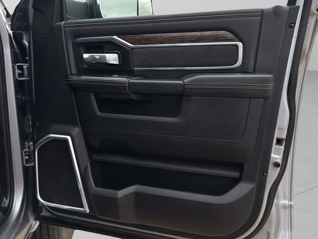 Used 2020 RAM 3500 Laramie image 13