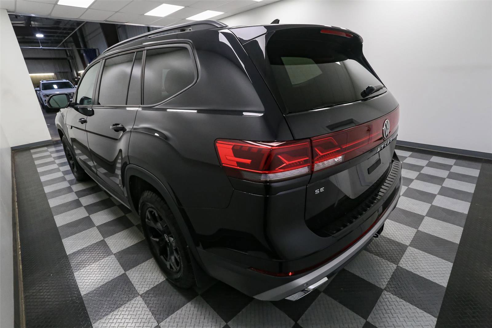New 2026 Volkswagen Atlas Peak Edition image 10