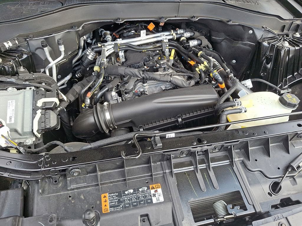 Used 2025 Ford Explorer Active w/ Active Comfort Package AWD/4WD image 28