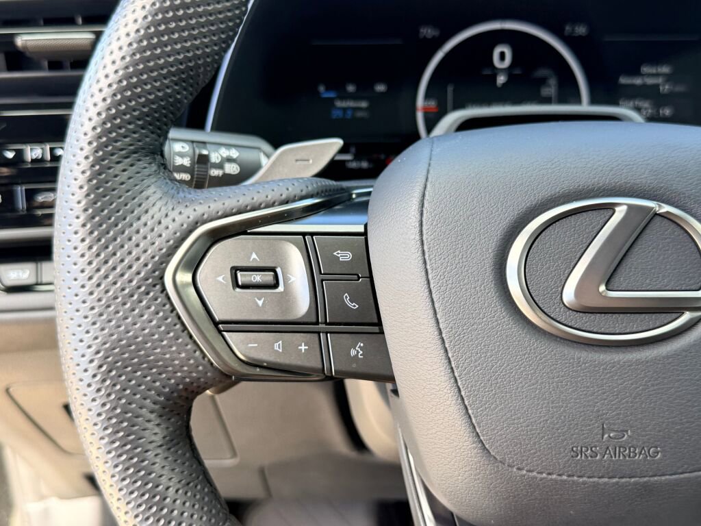 Used 2024 Lexus TX 500h TX 500h F SPORT Premium image 29