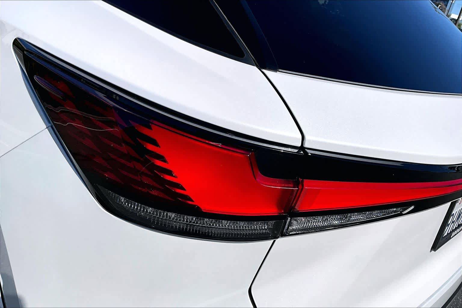 Certified 2023 Lexus RX 350 Premium Plus w/ Cold Area Package FWD image 27