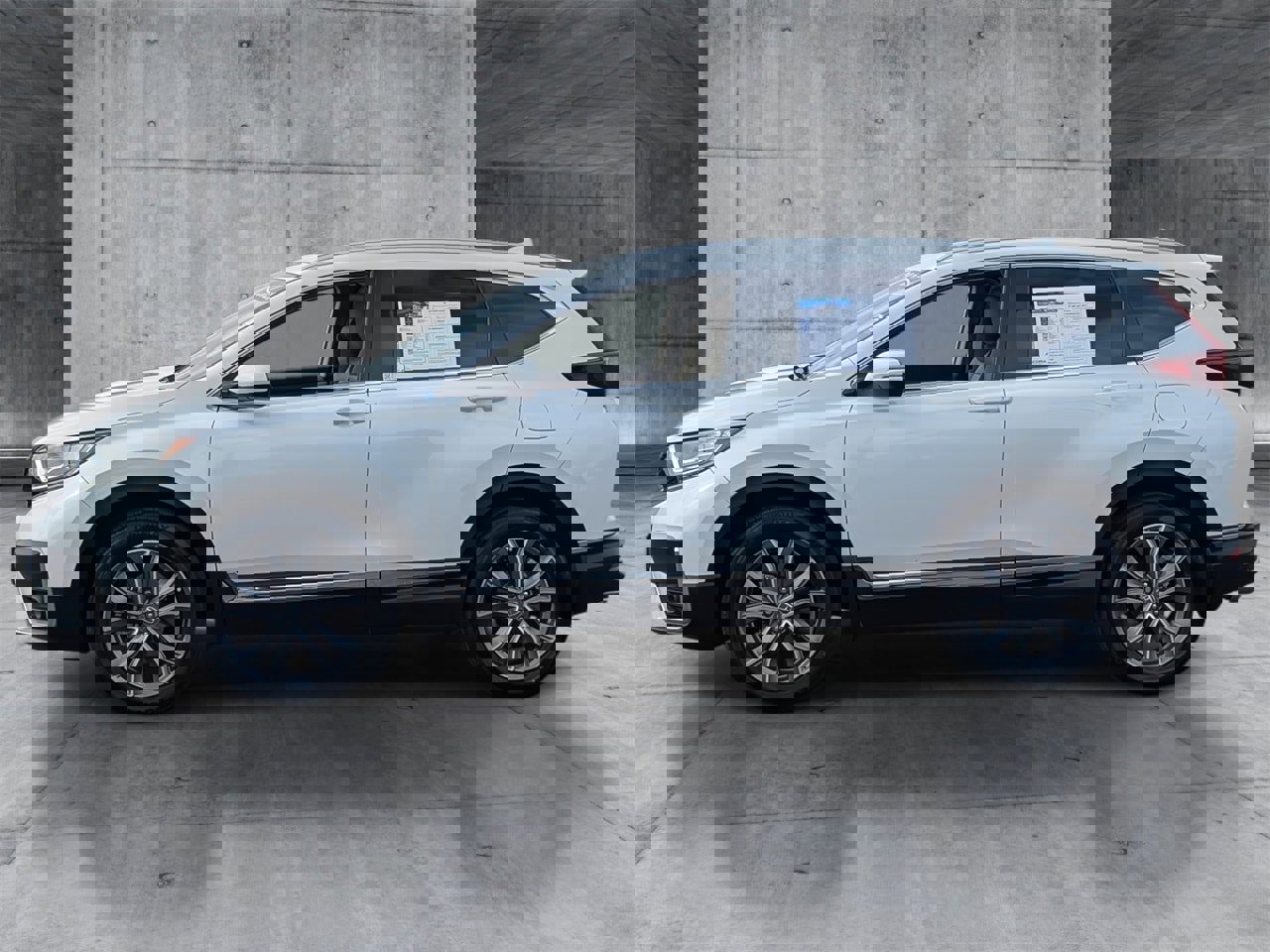 Used 2021 Honda CR-V Touring image 4