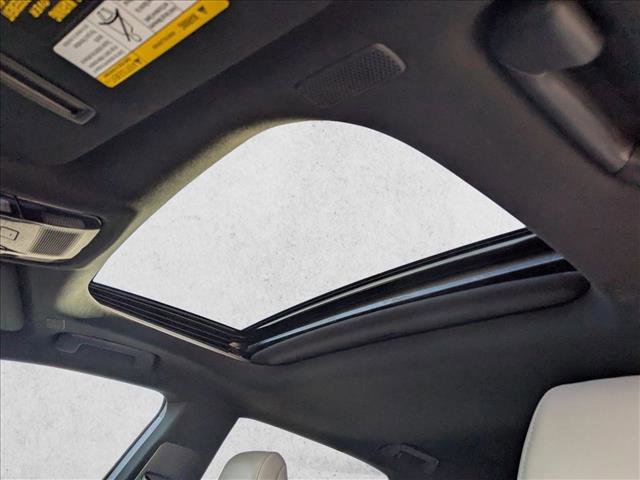 Used 2024 Lexus RX 350 RX 350h Premium Plus image 16