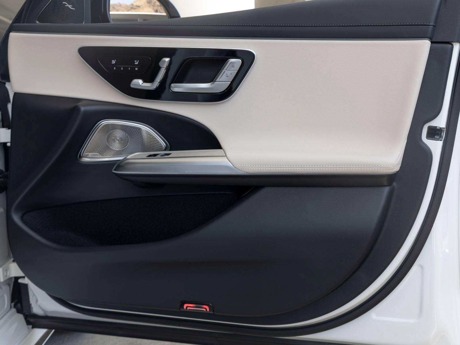 New 2026 Mercedes-Benz E 450 4MATIC Sedan image 25