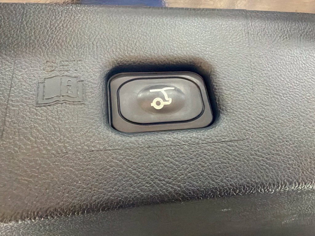 Used 2023 Lincoln Nautilus Reserve w/ Equipment Group 201A AWD/4WD image 35