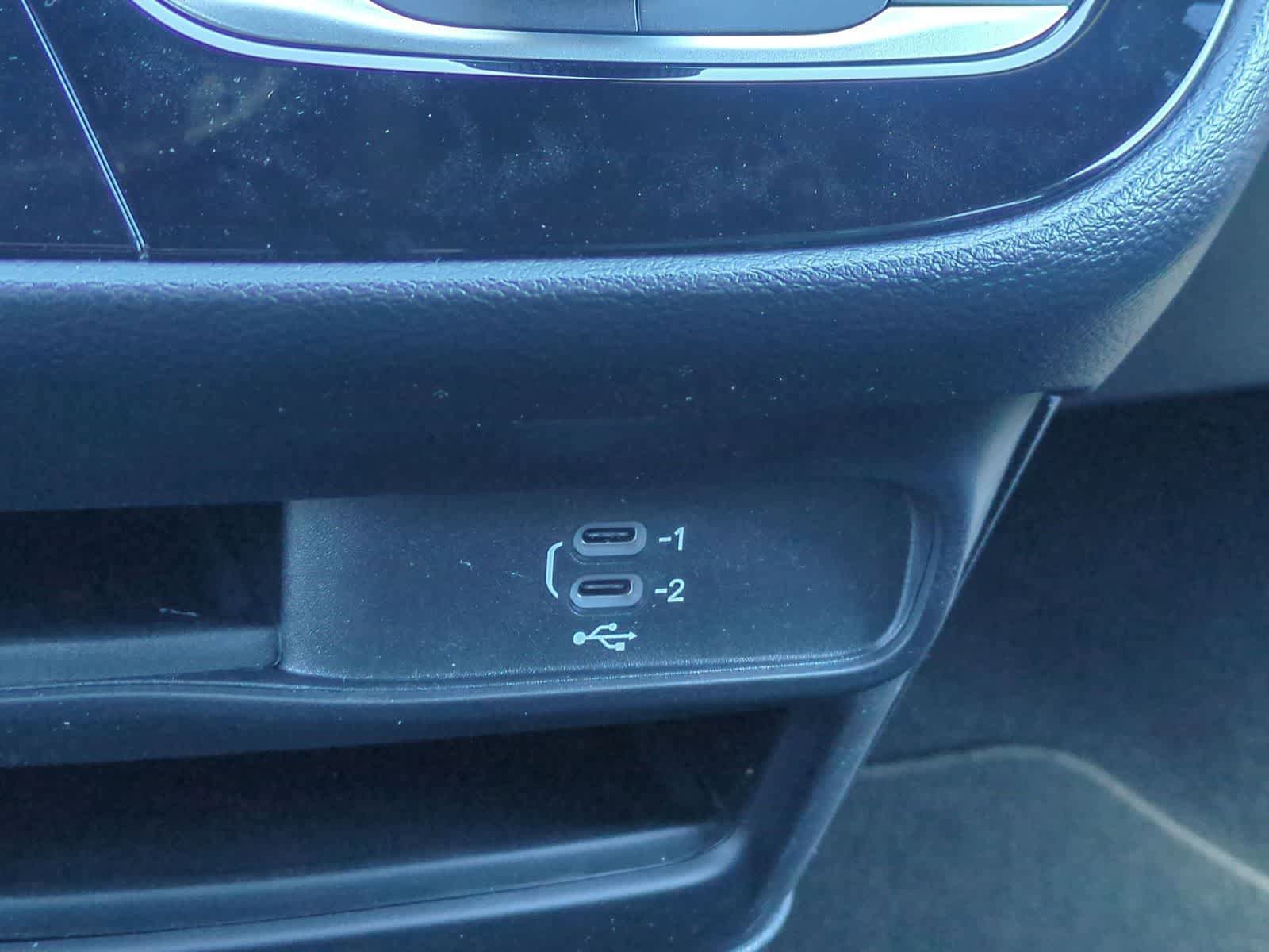 New 2027 Chrysler Pacifica Select FWD image 30