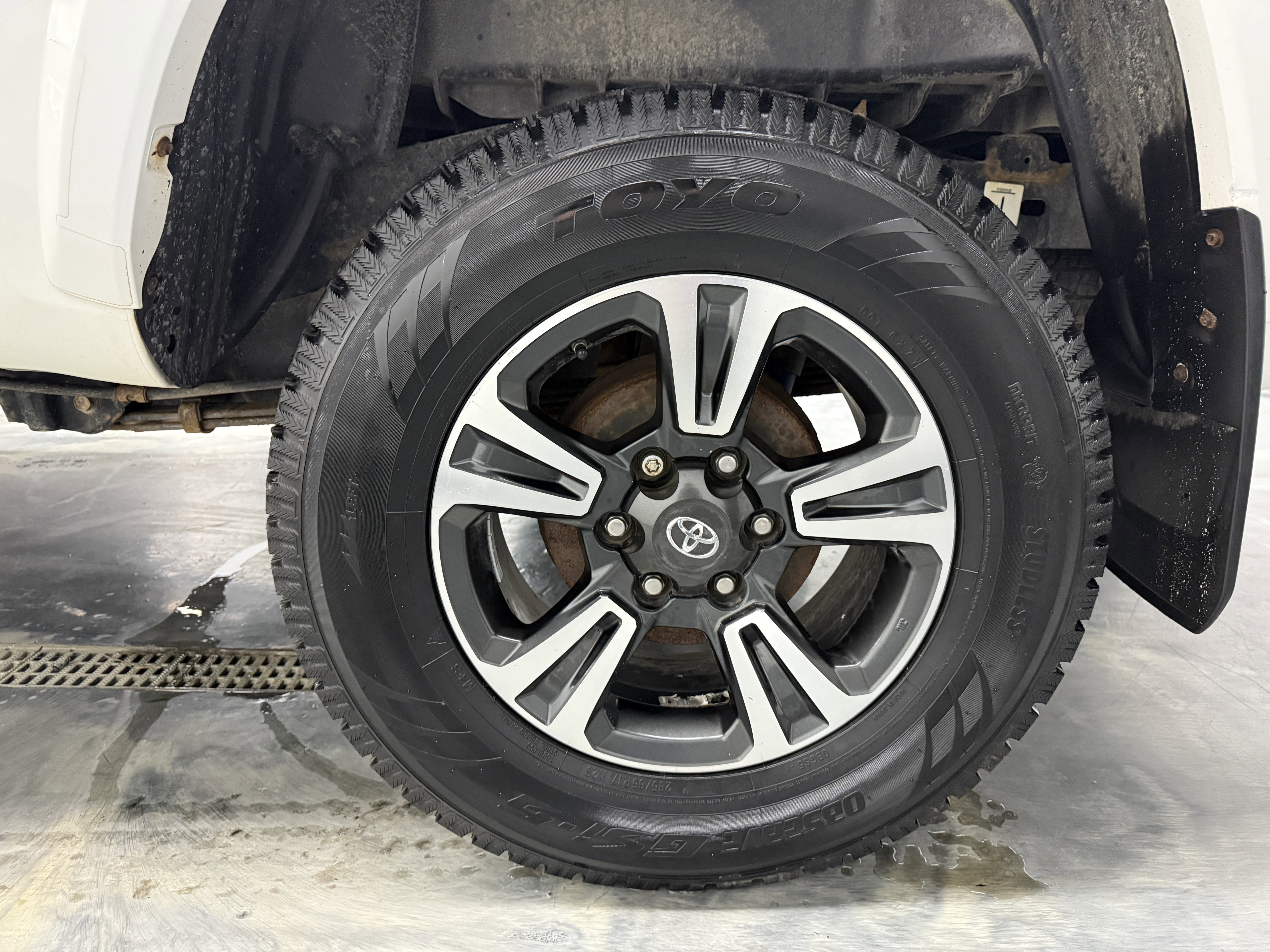 Used 2017 Toyota Tacoma TRD Off-Road image 26