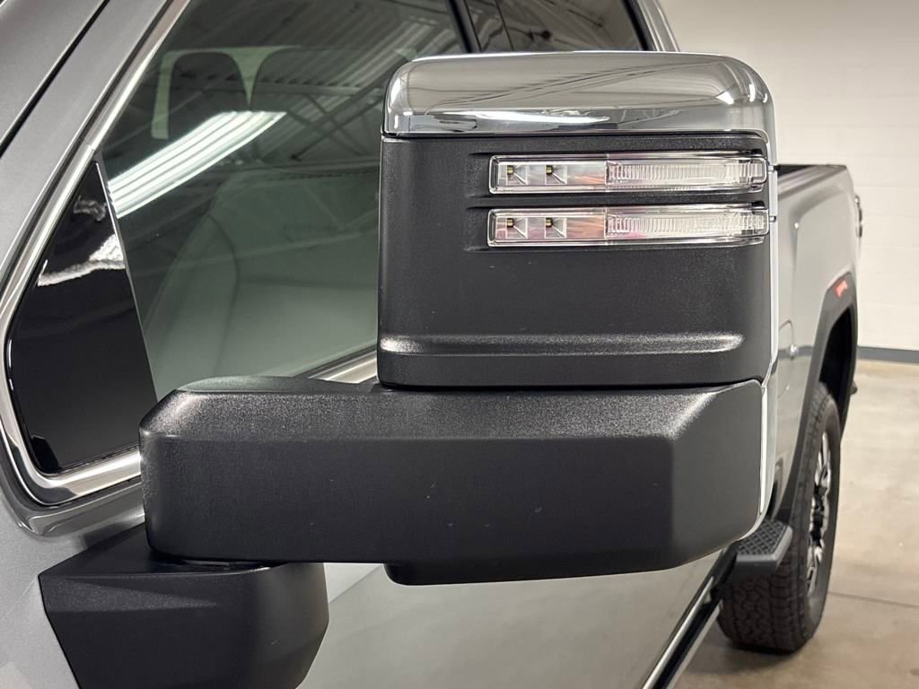 New 2025 GMC Sierra 2500 Denali w/ Denali Reserve Package image 13