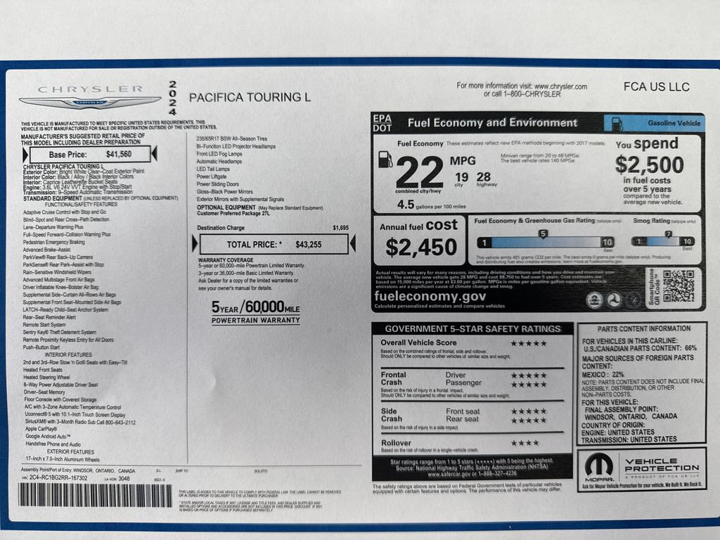 Used 2024 Chrysler Pacifica Touring-L FWD image 28
