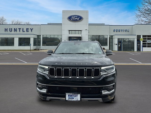 Used 2022 Jeep Wagoneer Series III w/ Convenience Group I AWD/4WD image 3