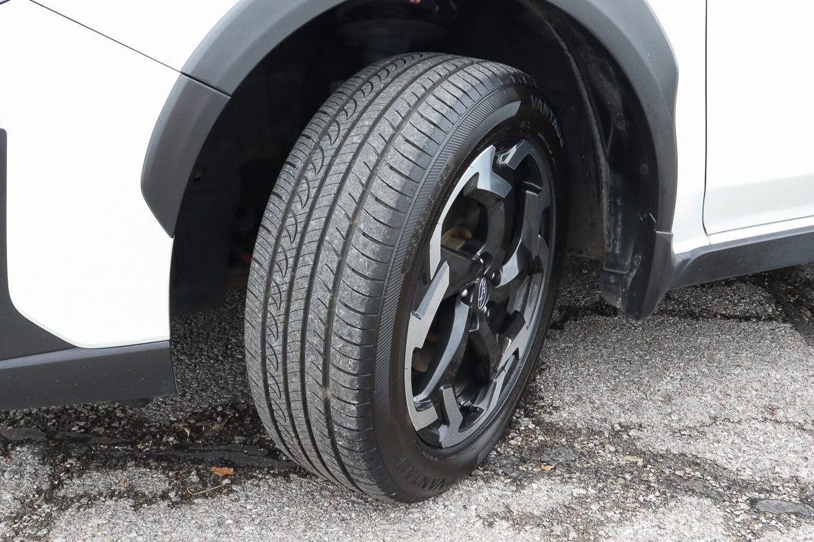 Used 2023 Subaru Crosstrek 2.5i Limited w/ Popular Package #3 image 17