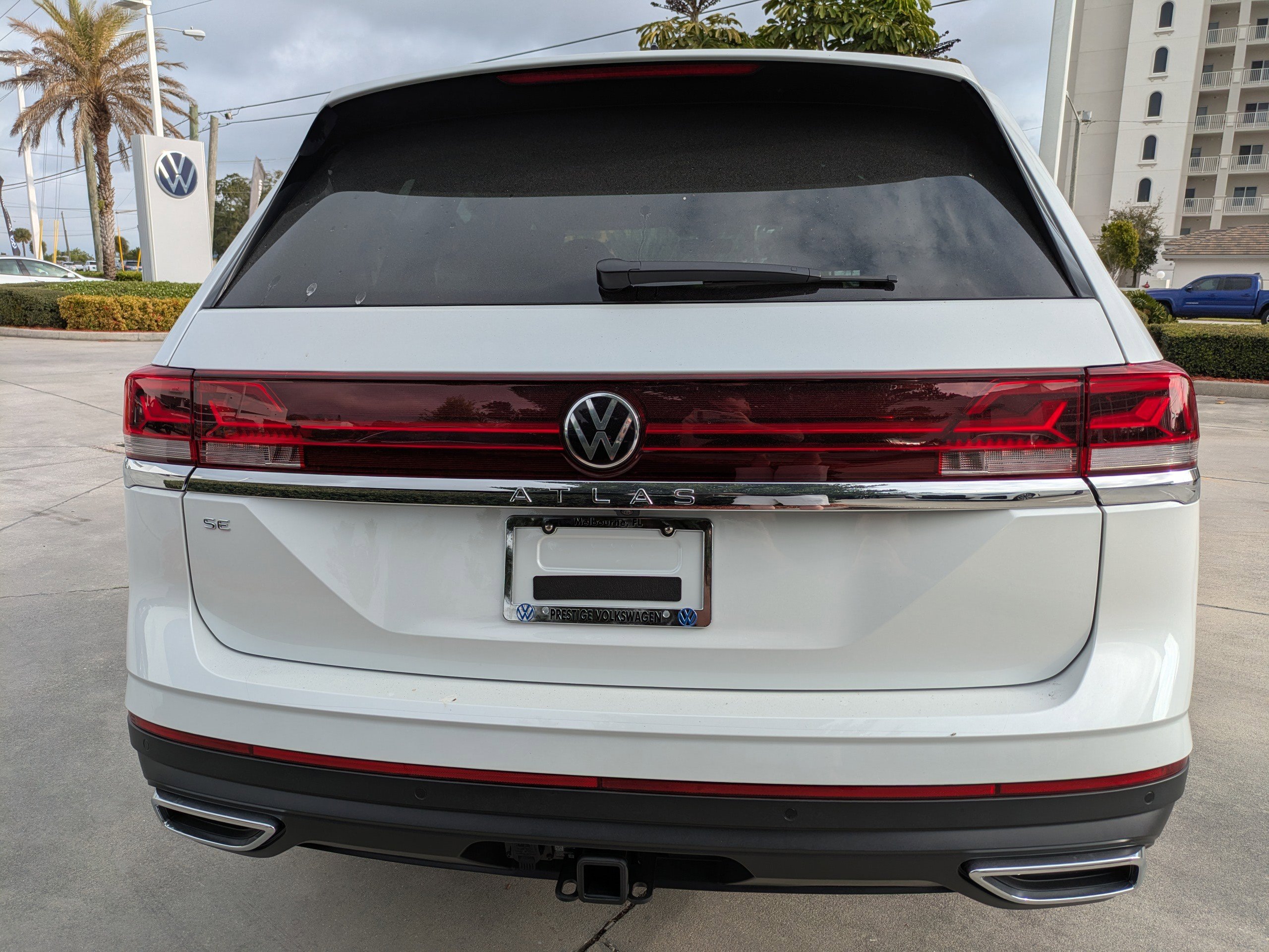 New 2026 Volkswagen Atlas SE image 5