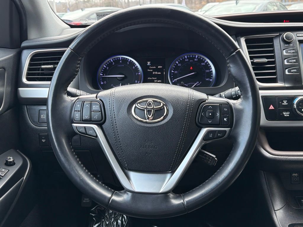Used 2019 Toyota Highlander XLE image 17