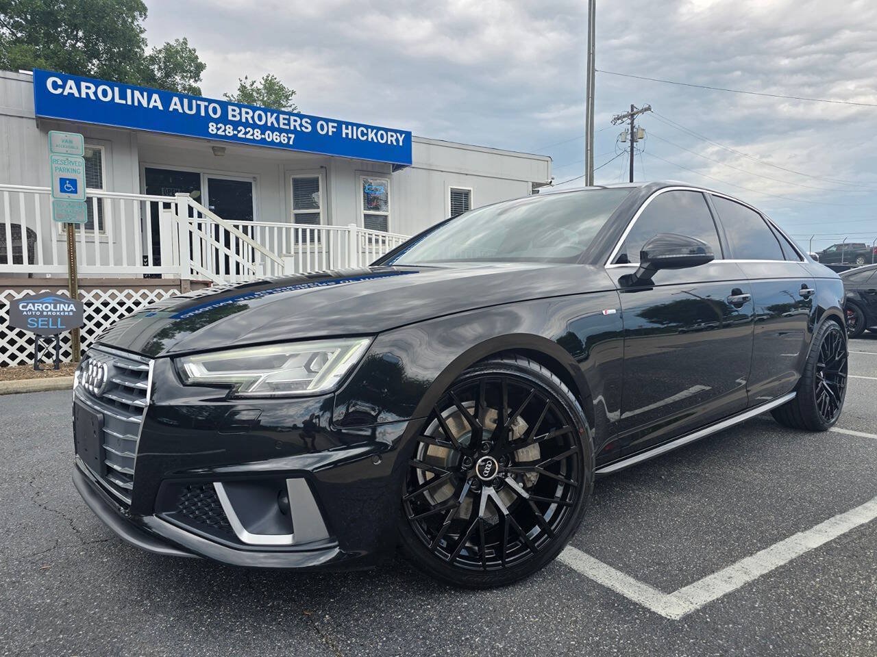 Used 2019 Audi A4 2.0T Premium Plus w/ Premium Plus Package AWD/4WD image 2