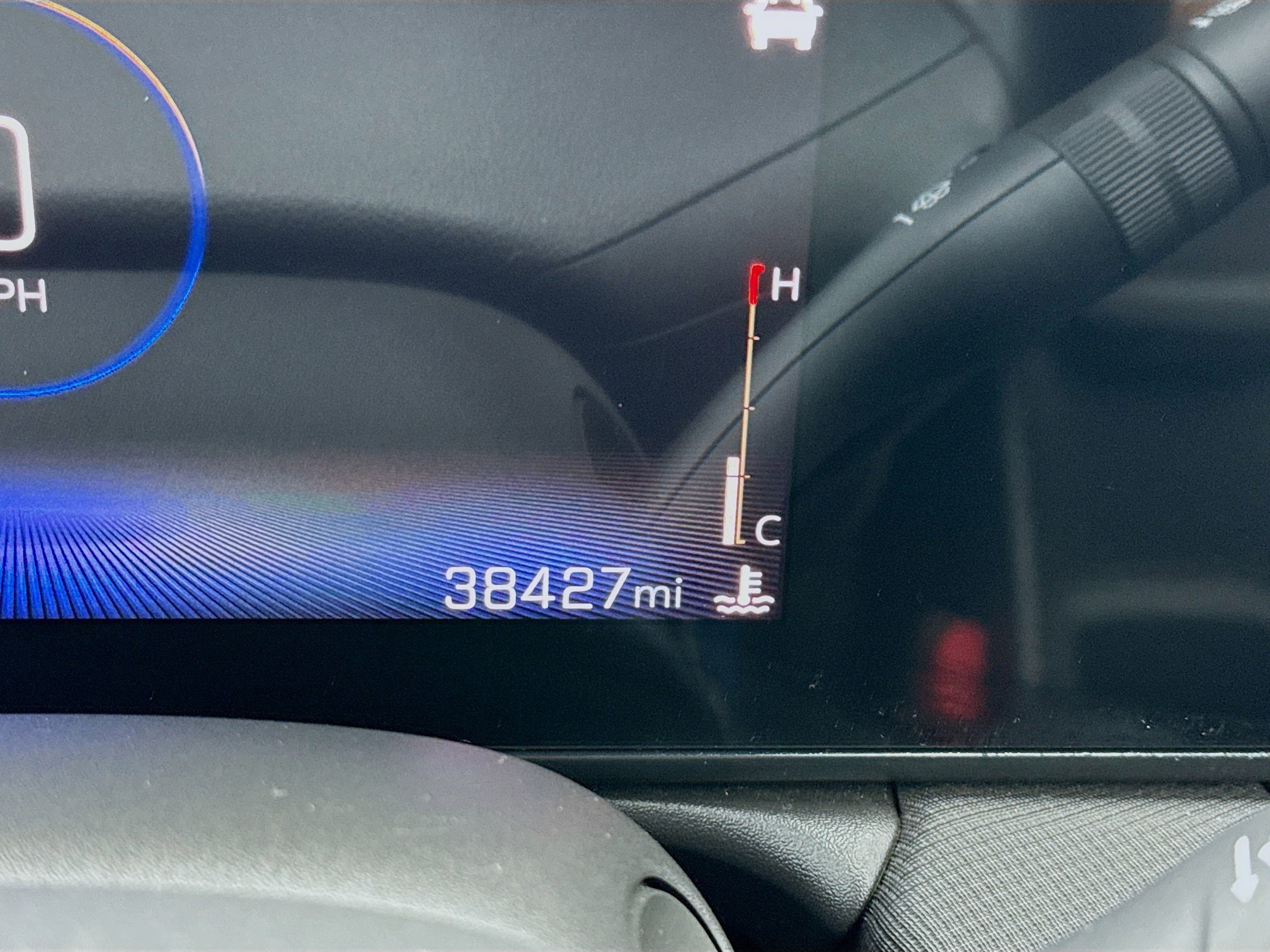 Used 2024 Chevrolet TrailBlazer LT w/ LT Cold Weather Package image 8