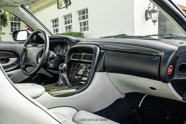 Used 2000 Aston Martin DB7 Vantage RWD image 28