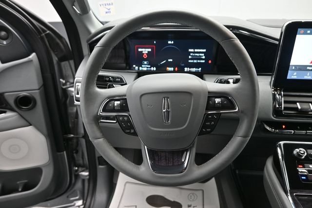 Used 2020 Lincoln Navigator Reserve w/ Luxury Package AWD/4WD image 15