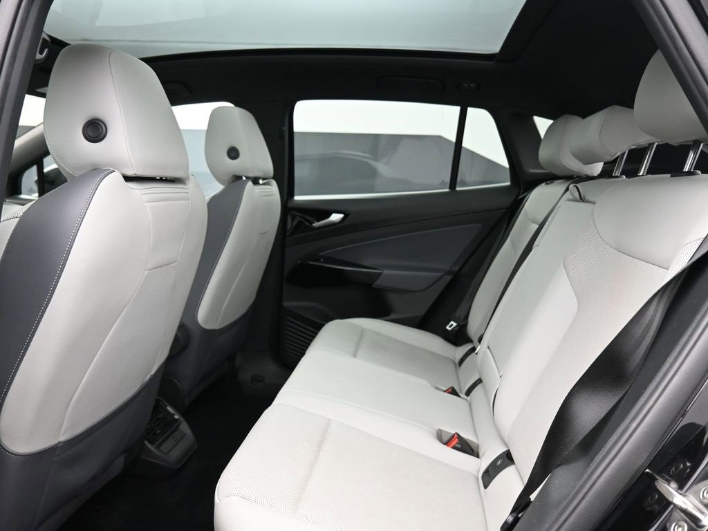 Used 2021 Volkswagen ID.4 Pro S image 21
