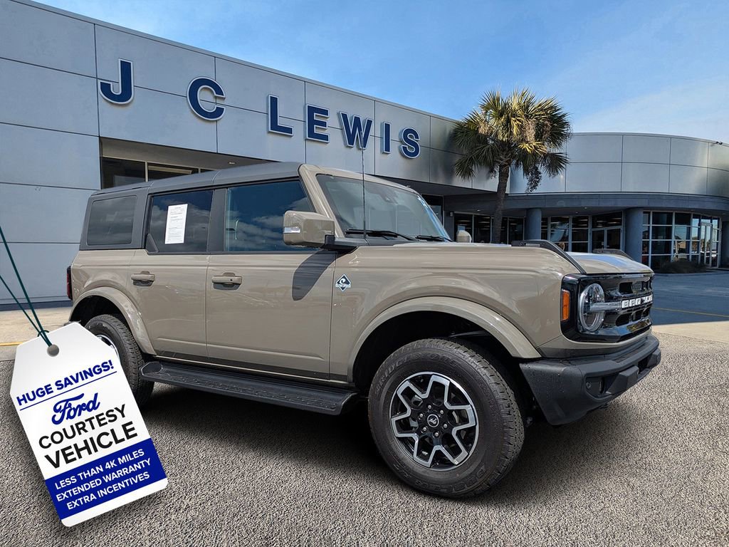 New 2025 Ford Bronco Outer Banks image 1