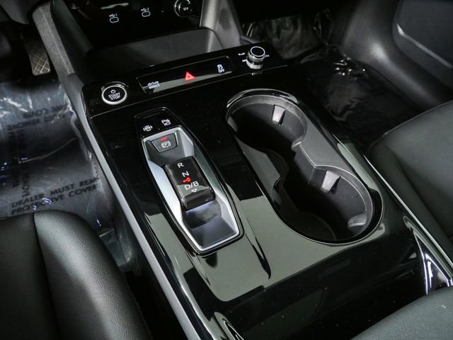 Used 2025 Audi Q6 e-tron Premium w/ Convenience Package RWD image 21