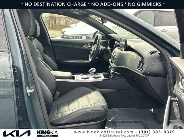 Used 2023 Kia Stinger GT2 image 16