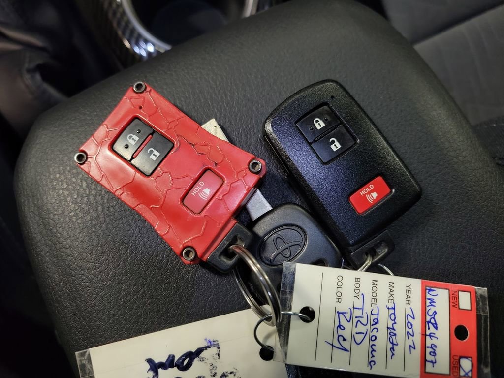 Used 2022 Toyota Tacoma TRD Sport image 15