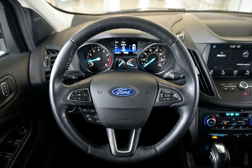 Used 2019 Ford Escape SEL image 18
